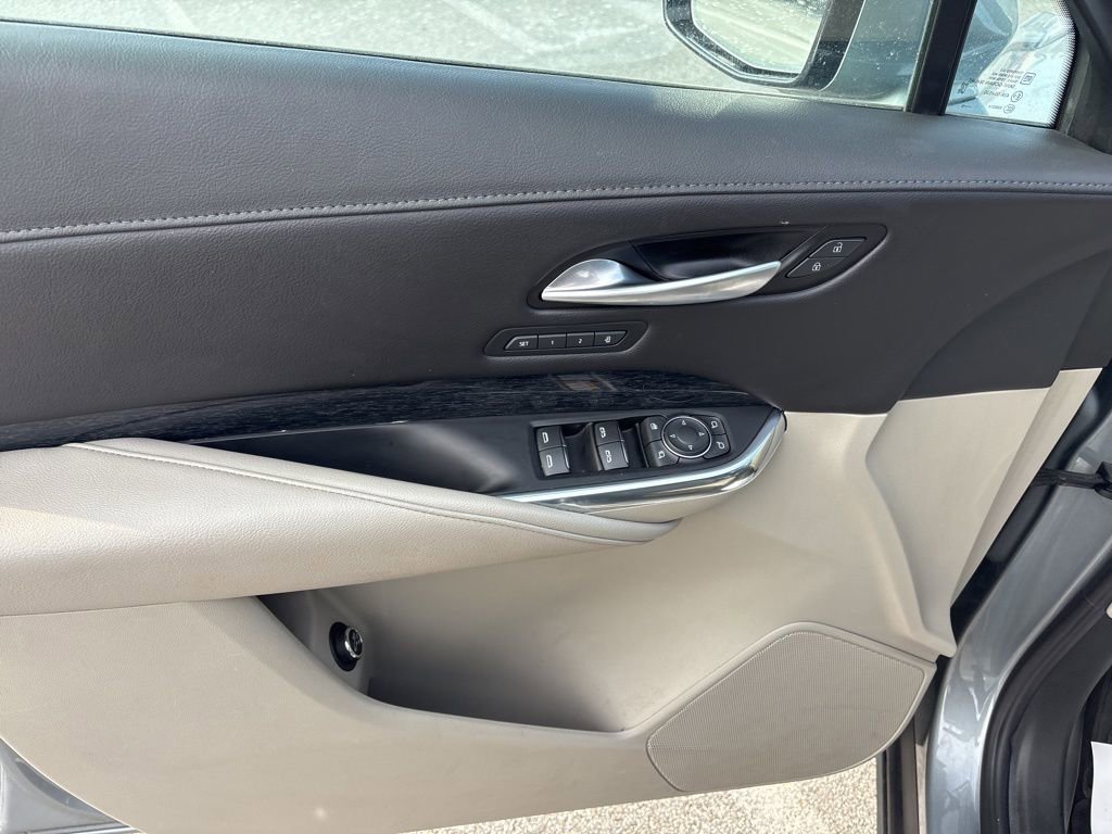 Used 2023 Cadillac XT4 Premium Luxury image 25