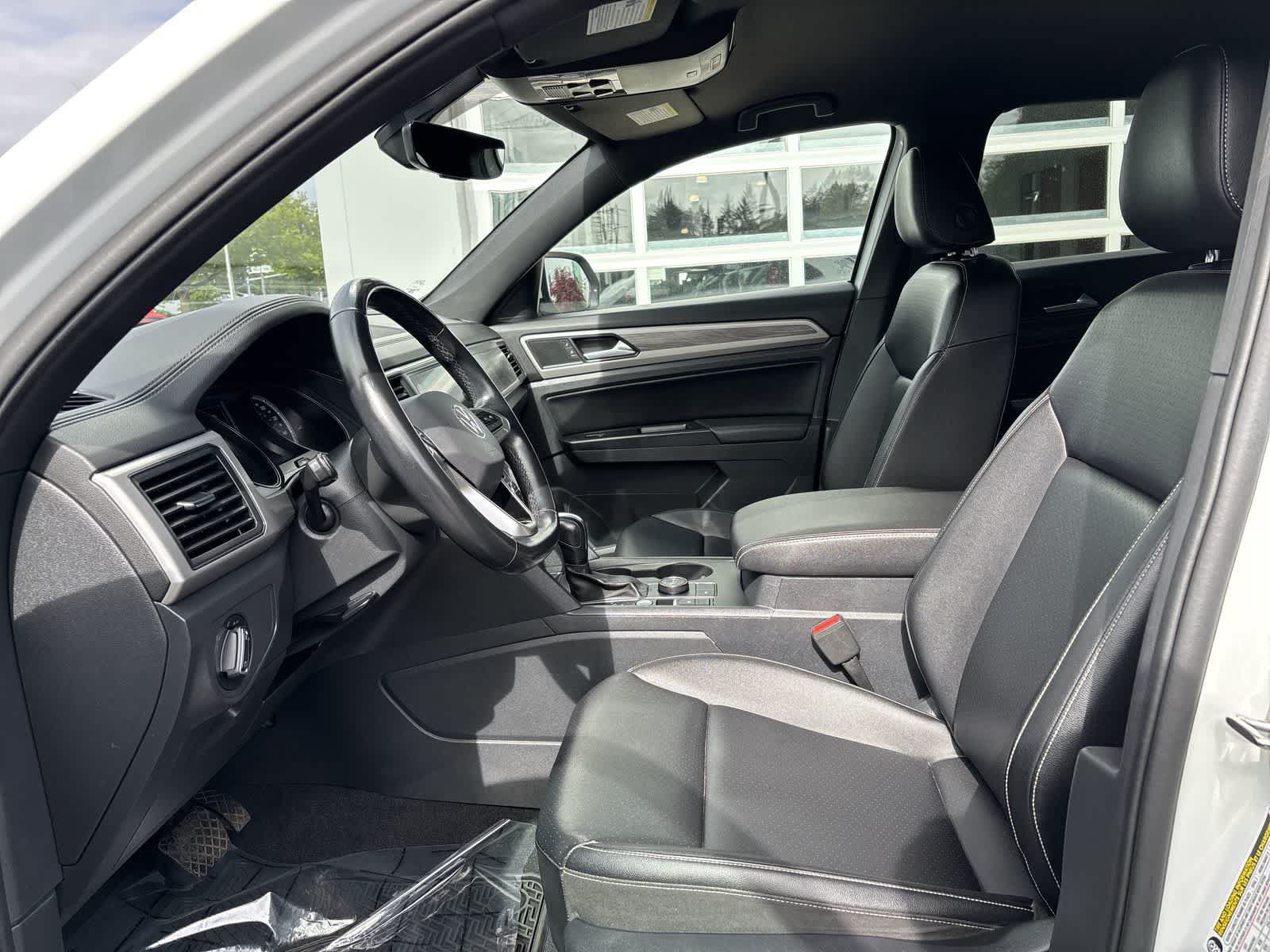 Used 2020 Volkswagen Atlas Cross Sport SE AWD/4WD image 8