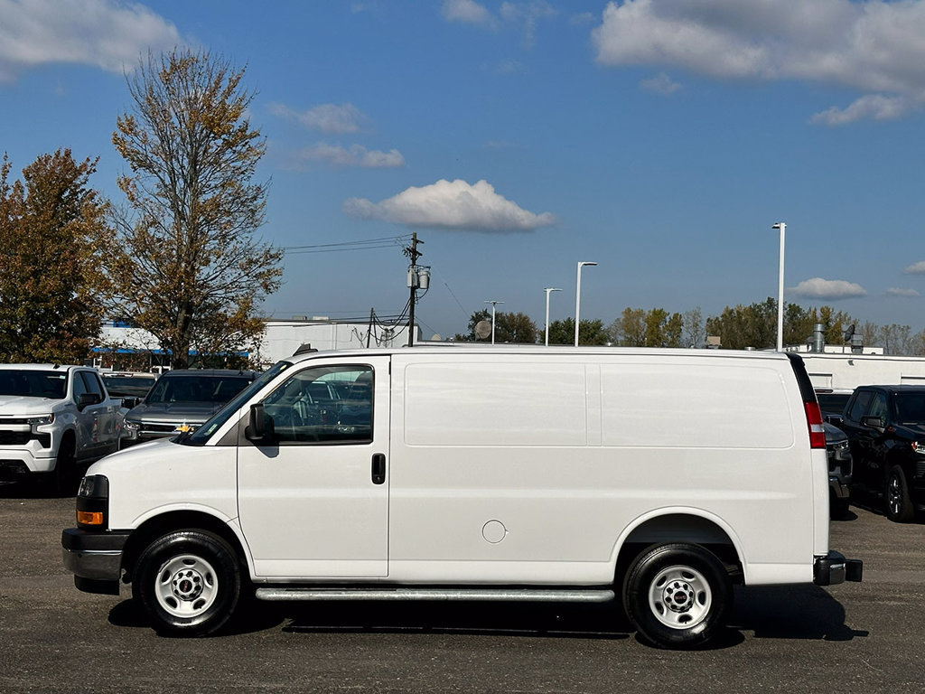 Used 2025 GMC Savana 2500 w/ Driver Convenience Package RWD image 10