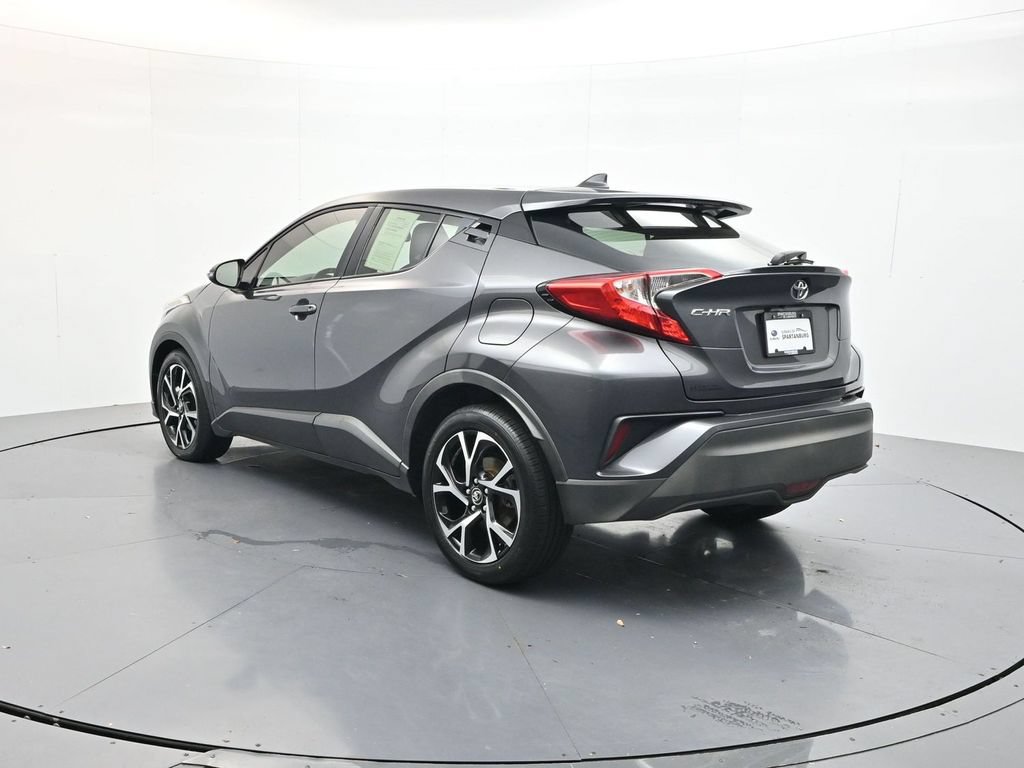 Used 2018 Toyota C-HR XLE FWD image 5