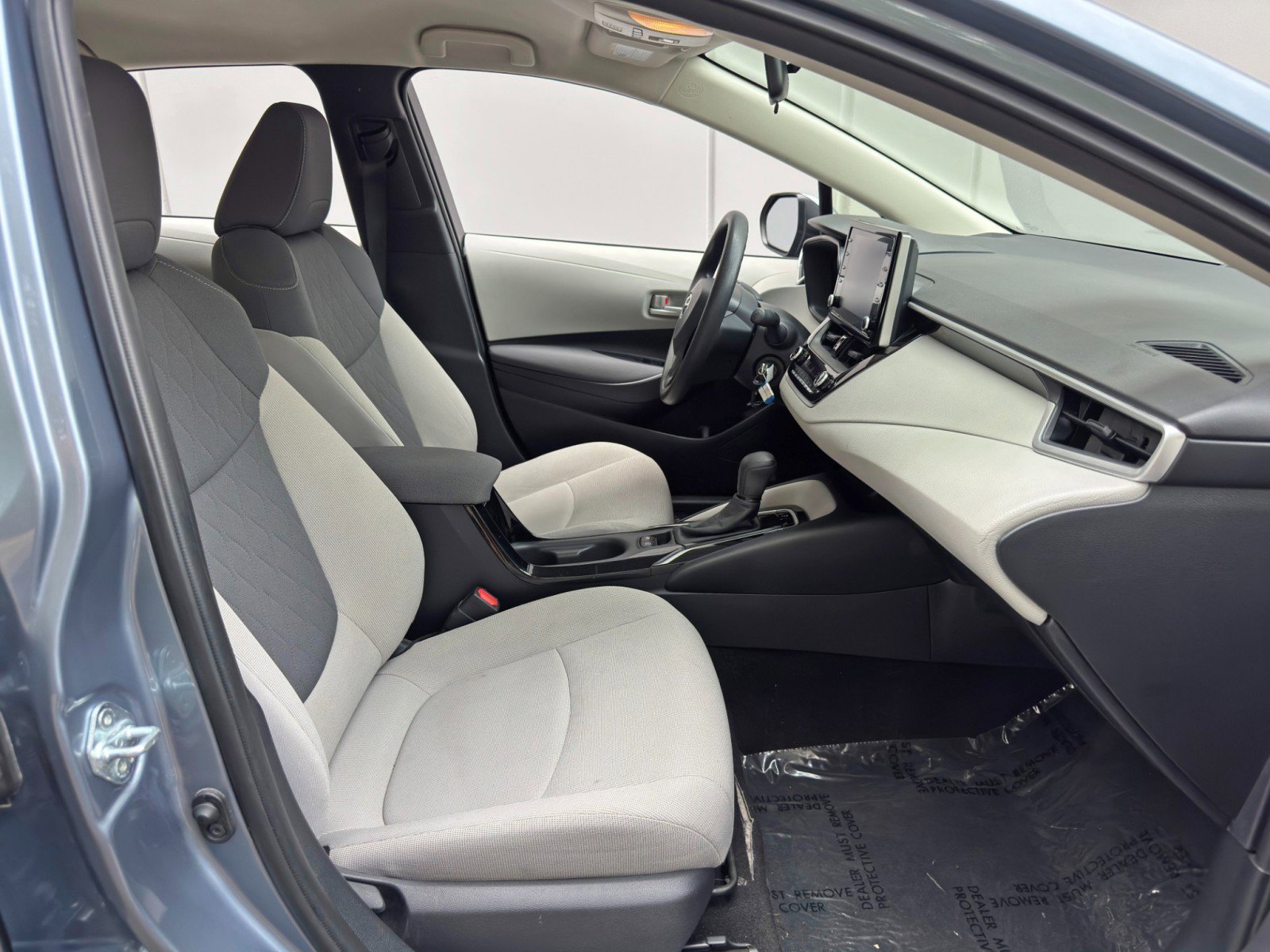 Used 2020 Toyota Corolla LE FWD image 14