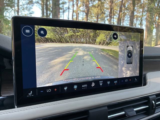 Certified 2025 Lincoln Corsair Reserve w/ Jet Appearance Package AWD/4WD image 32