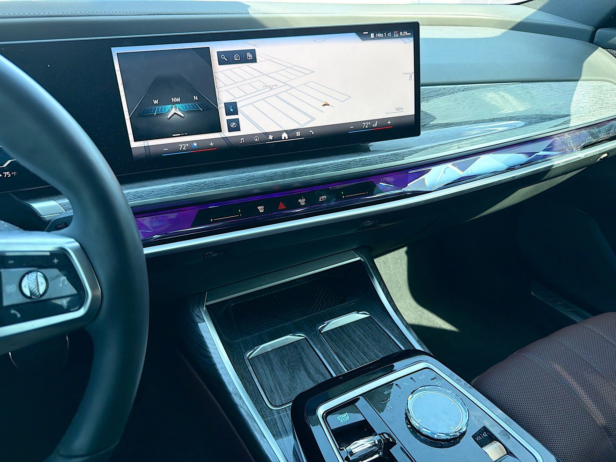 Used 2025 BMW i7 xDrive60 image 28