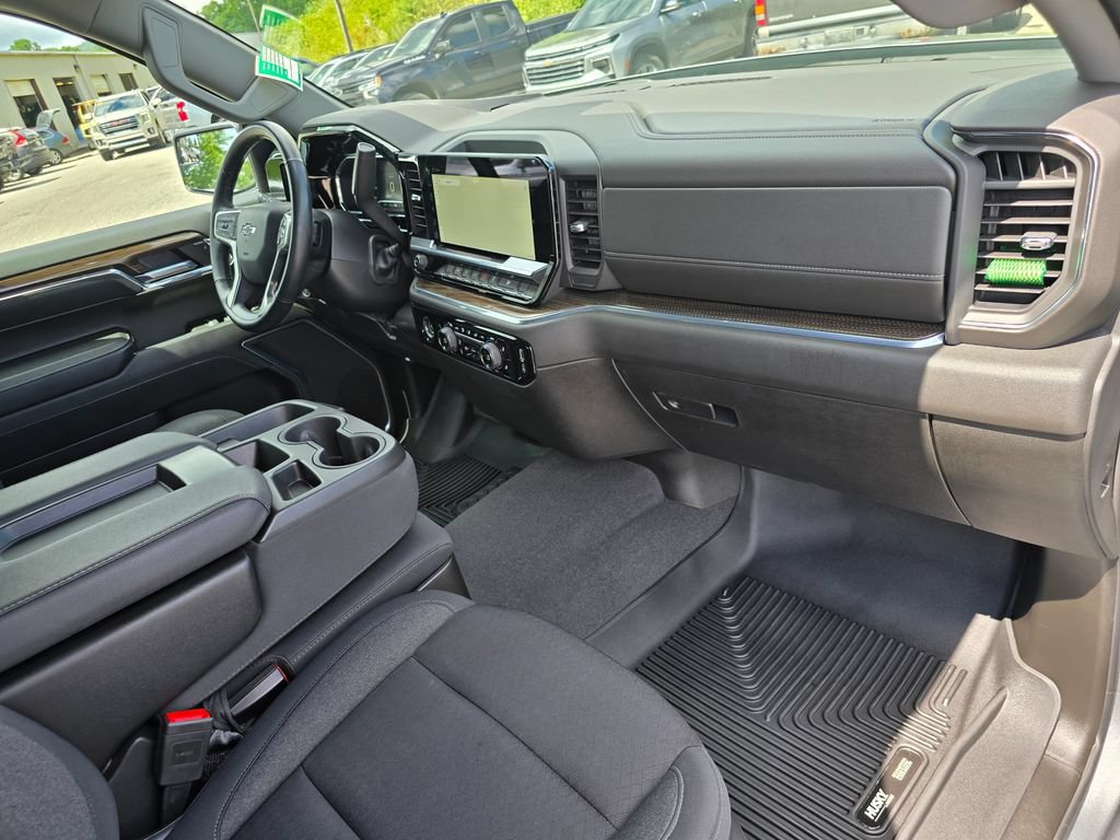 Certified 2024 Chevrolet Silverado 1500 RST AWD/4WD image 31