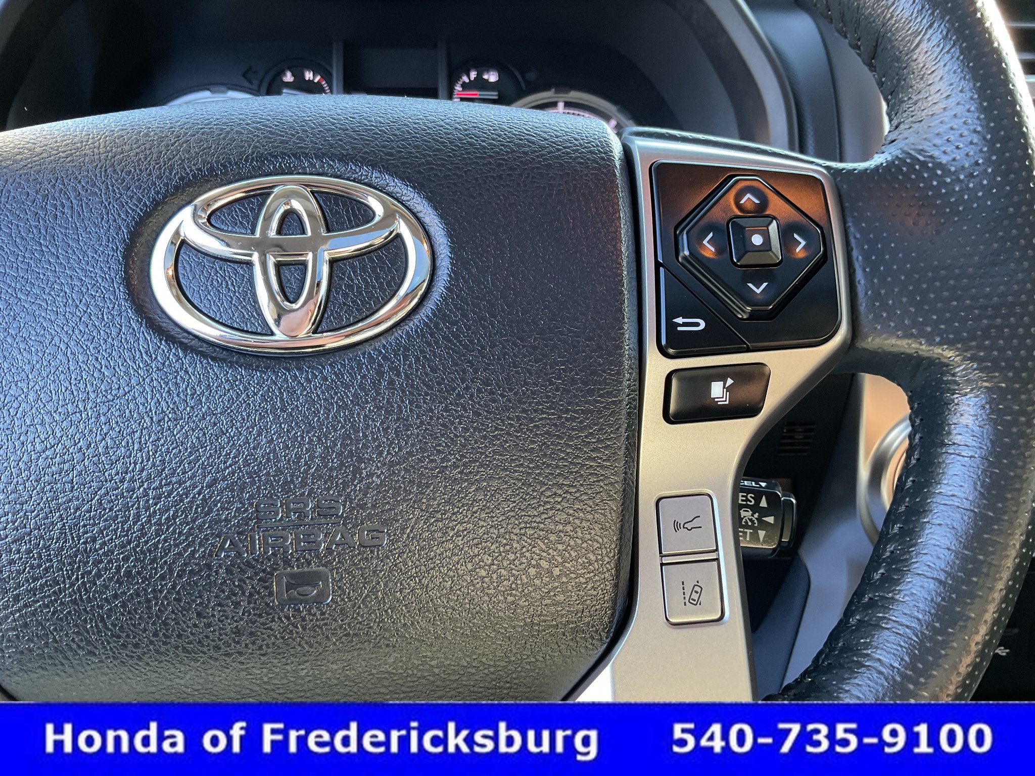 Used 2023 Toyota 4Runner Limited AWD/4WD image 37