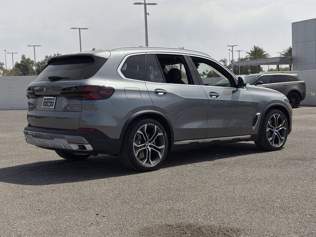 Used 2026 BMW X5 xDrive50e w/ Executive Package AWD/4WD image 6