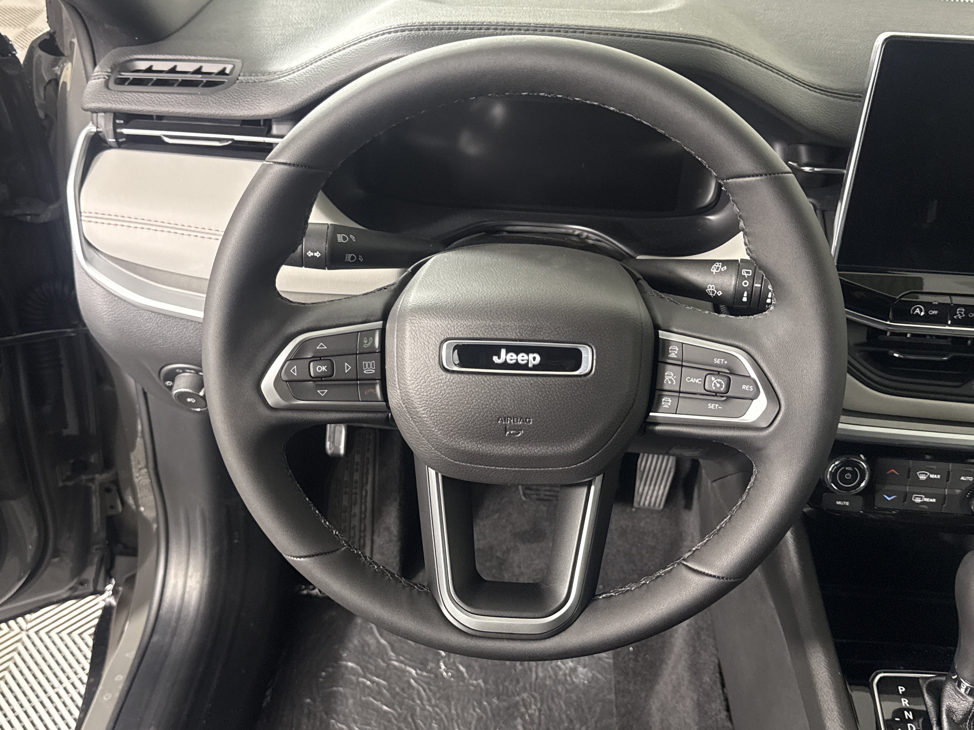 New 2026 Jeep Compass Limited w/ Sun, Sound & Navigation Group AWD/4WD image 16