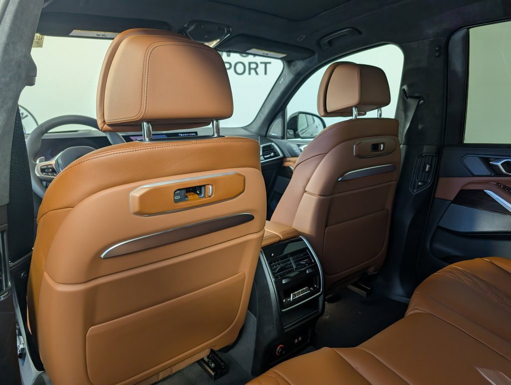New 2026 BMW X7 xDrive40i w/ M Sport Package image 14