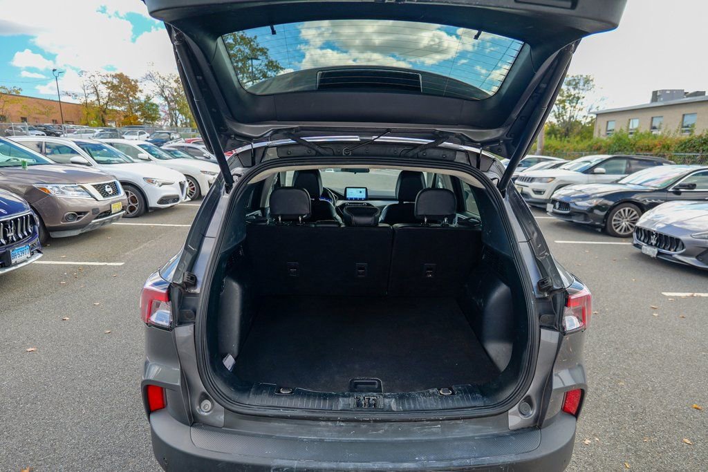 Used 2022 Ford Escape SEL w/ Technology Package image 54