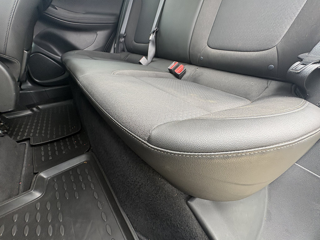 Used 2023 Buick Encore GX Preferred w/ Cold Weather Comfort Package FWD image 20