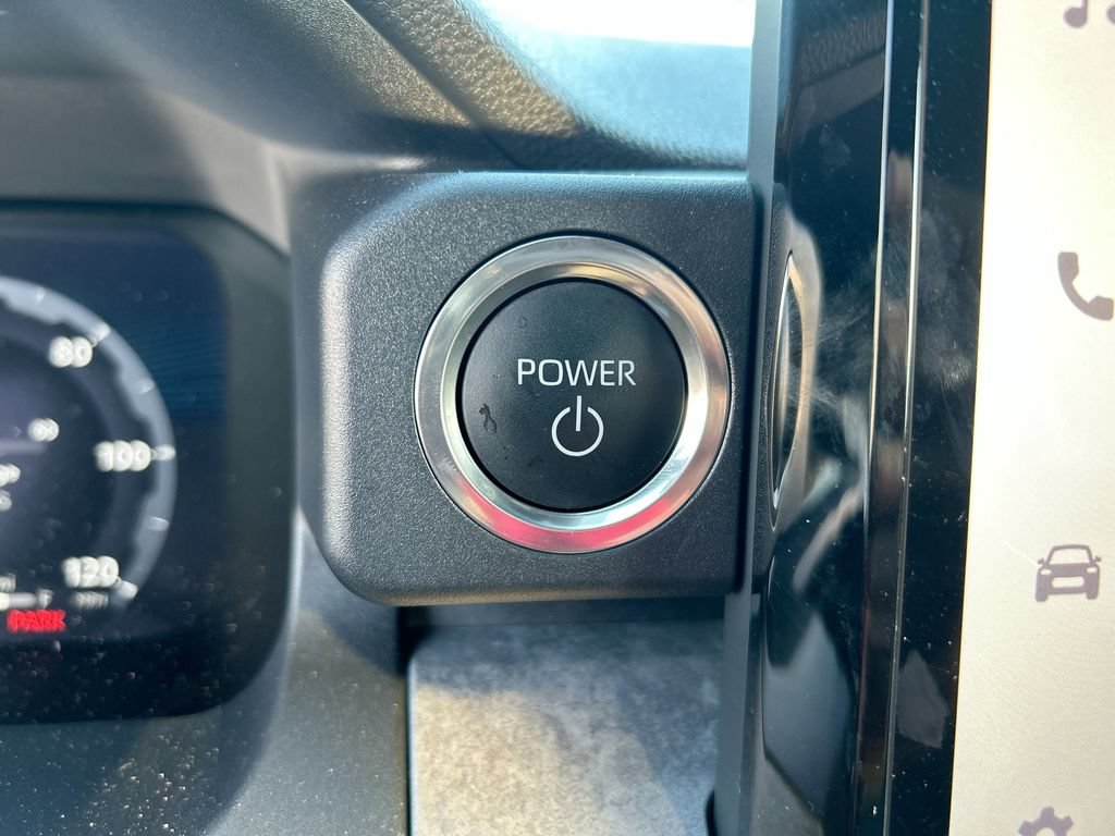 Certified 2025 Toyota 4Runner Platinum AWD/4WD image 28
