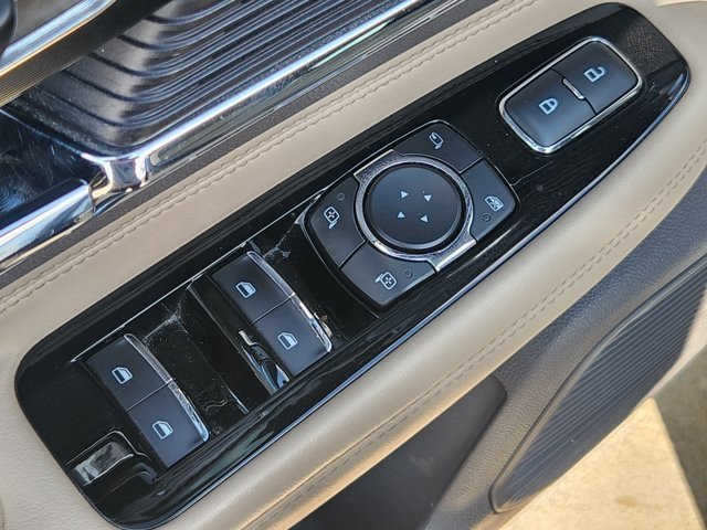 Used 2022 Lincoln Corsair FWD w/ Equipment Group 101A image 22