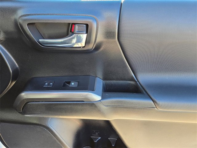 Used 2022 Toyota Tacoma TRD Off-Road w/ Technology Package image 22