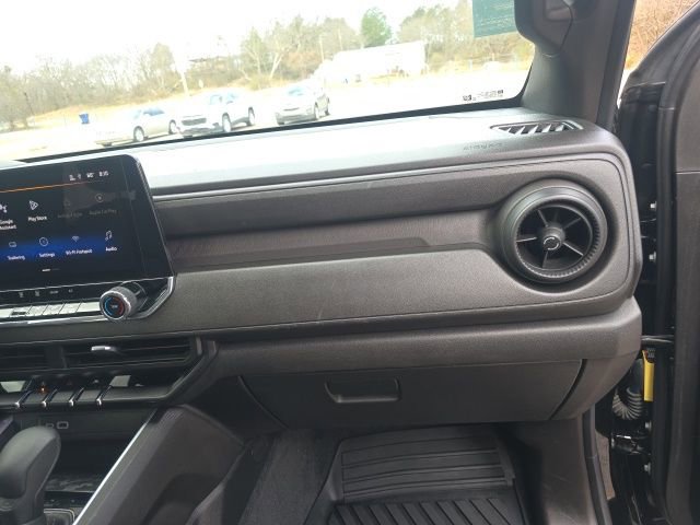 Used 2024 Chevrolet Colorado W/T w/ WT Convenience Package image 32