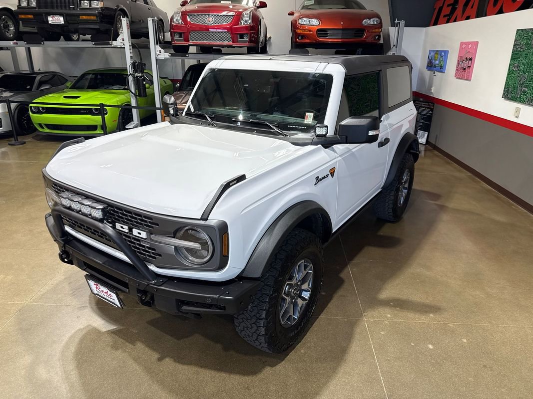 Used 2023 Ford Bronco Badlands image 17