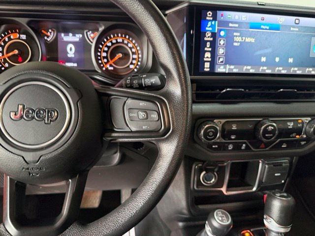 Certified 2024 Jeep Wrangler Unlimited Sport AWD/4WD image 27