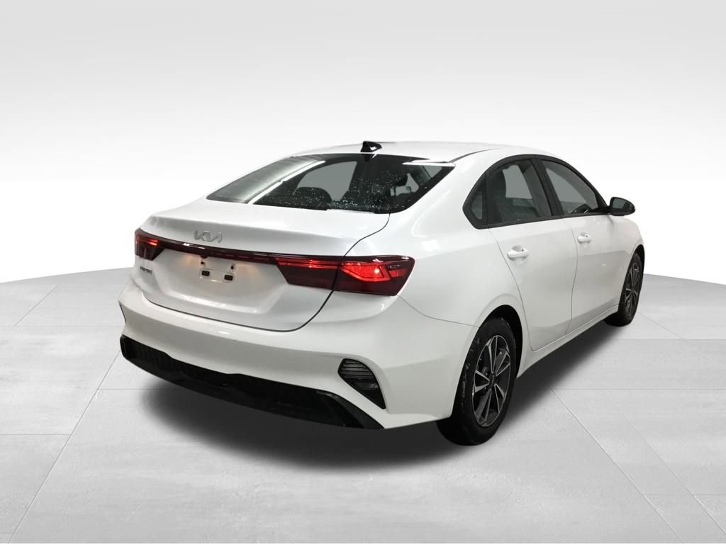 Used 2024 Kia Forte LXS image 15