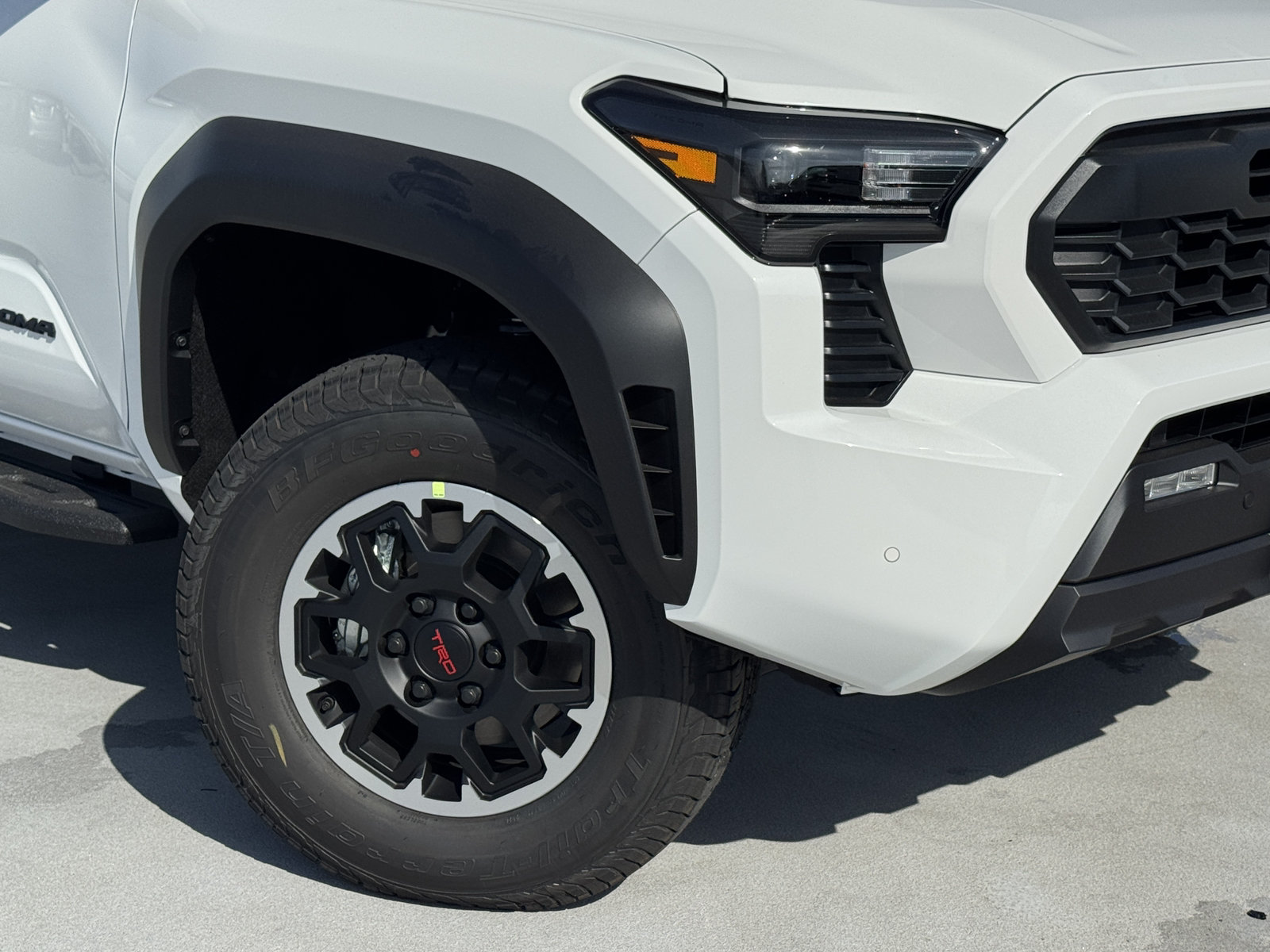 New 2026 Toyota Tacoma TRD Off-Road w/ TRD Off Road Upgrade Package AWD/4WD image 10