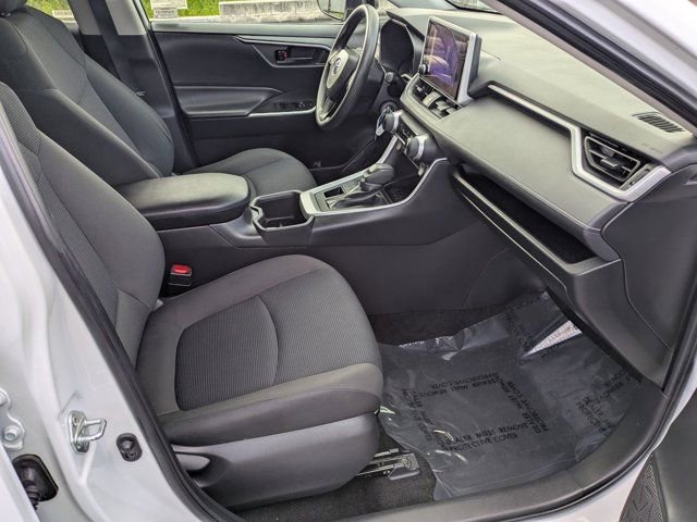 Used 2024 Toyota RAV4 LE image 5