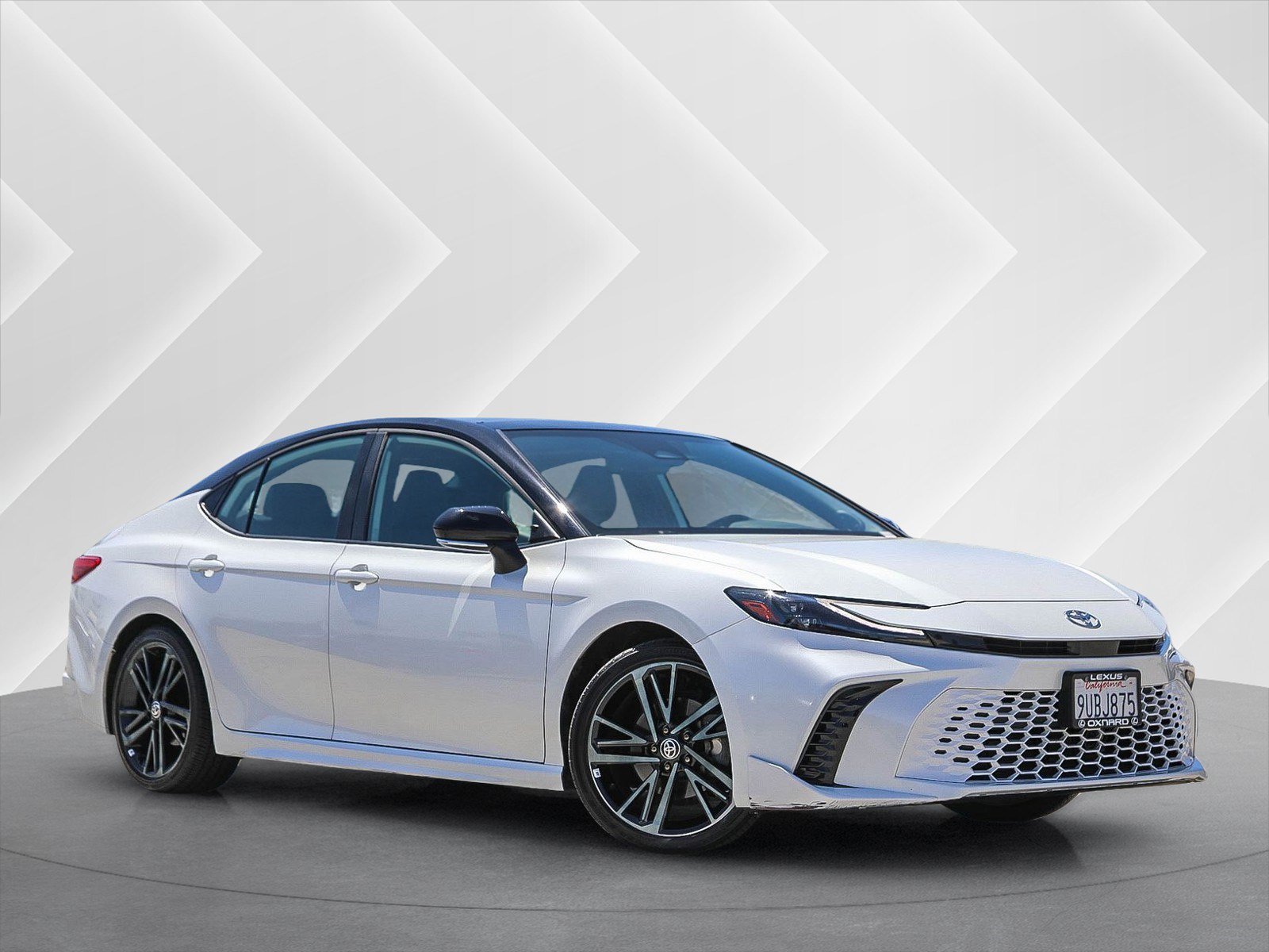 Used 2025 Toyota Camry XSE w/ Premium Package FWD image 1