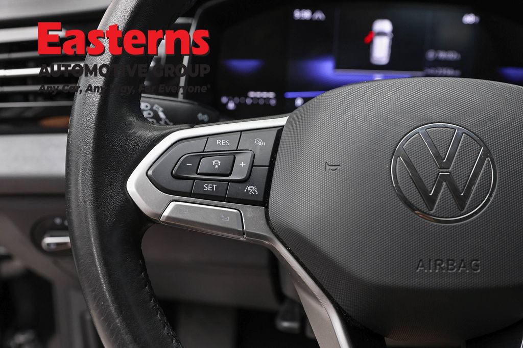 Used 2025 Volkswagen Jetta SE FWD image 15