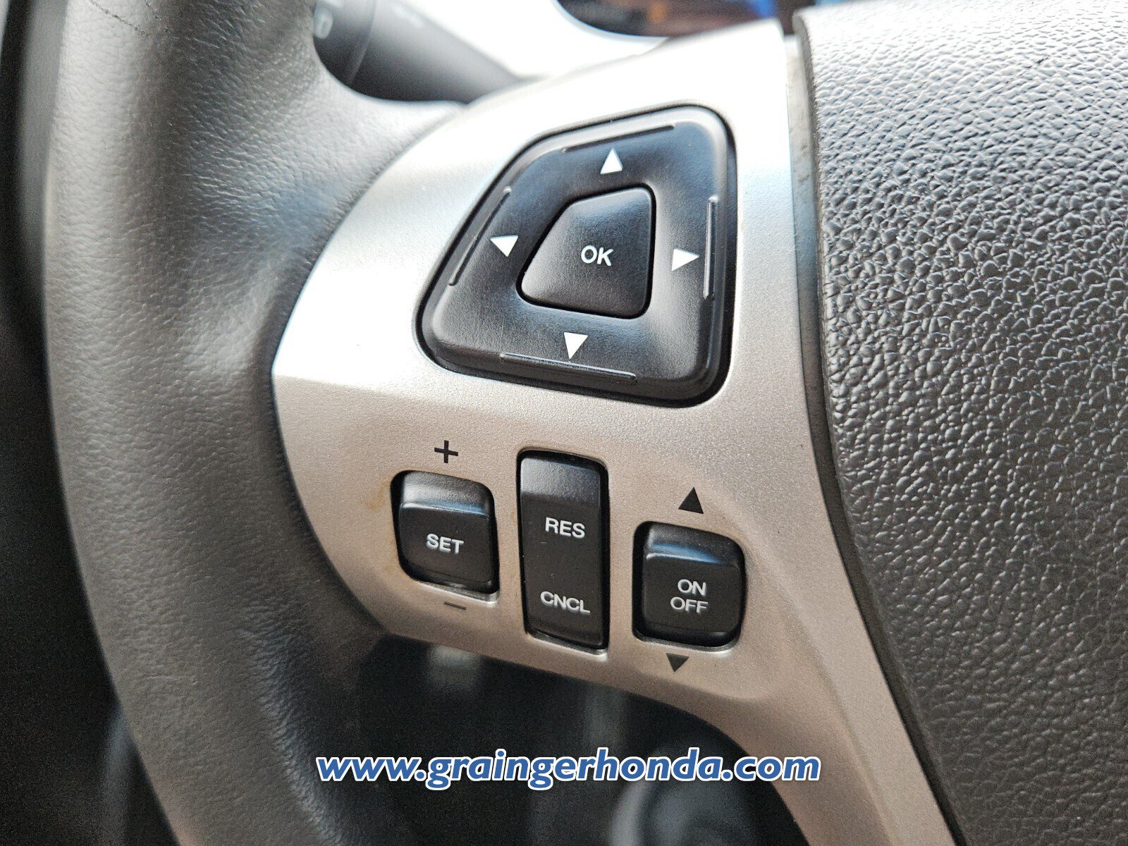 Used 2016 Ford Taurus SEL w/ Equipment Group 201A FWD image 19