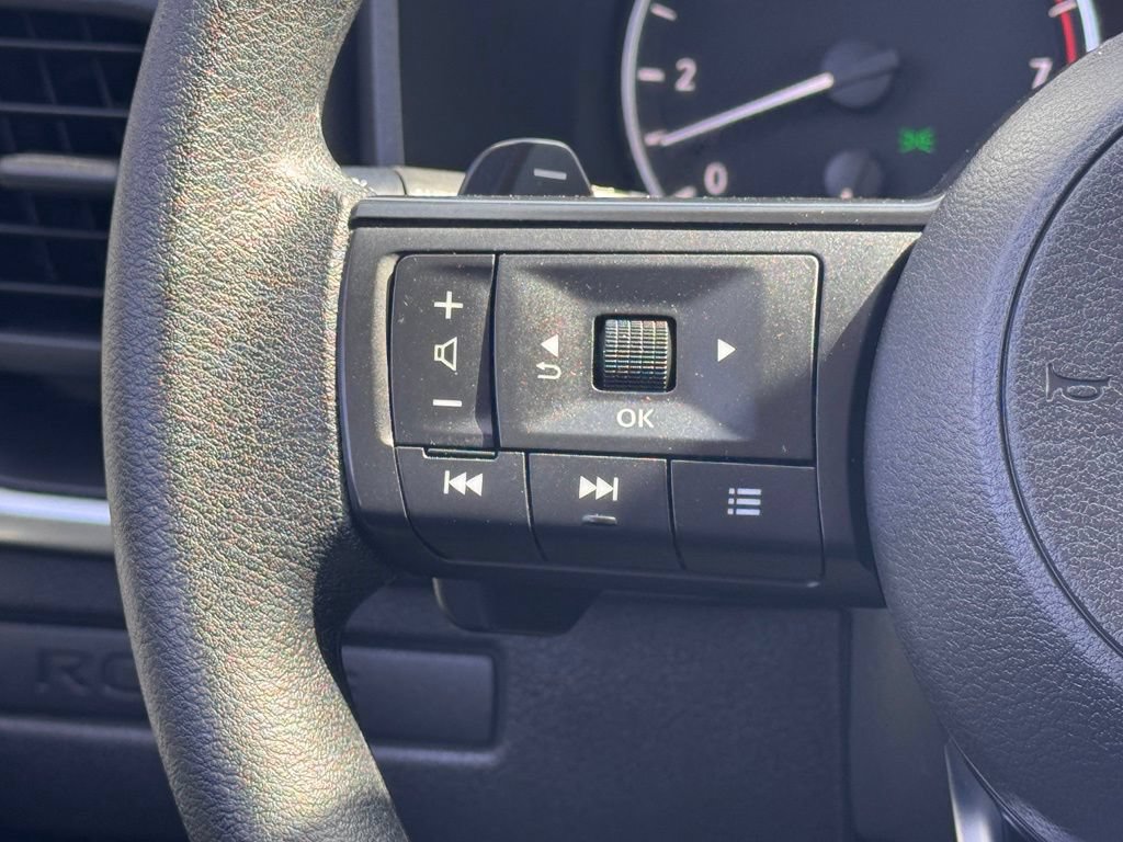 Certified 2024 Nissan Rogue S FWD image 15