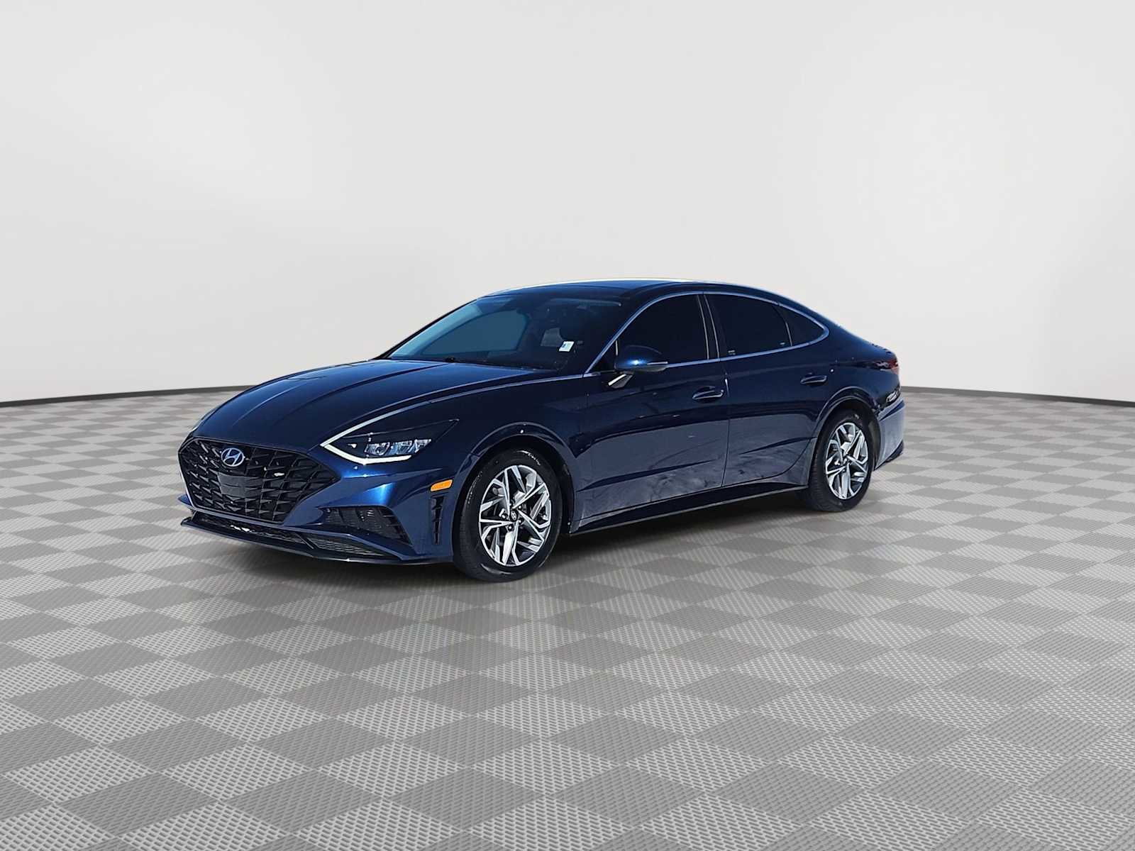 Used 2022 Hyundai Sonata SEL w/ Convenience Package image 4
