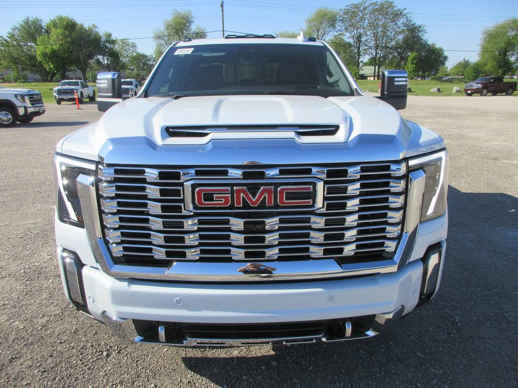 New 2026 GMC Sierra 3500 Denali w/ Denali Reserve Package AWD/4WD image 12