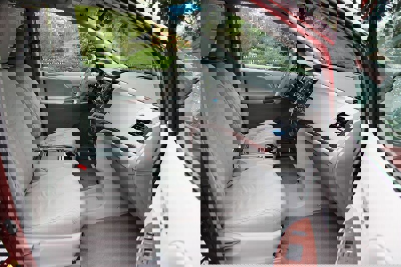 Used 2011 Toyota Sienna XLE w/ Entertainment Pkg image 15