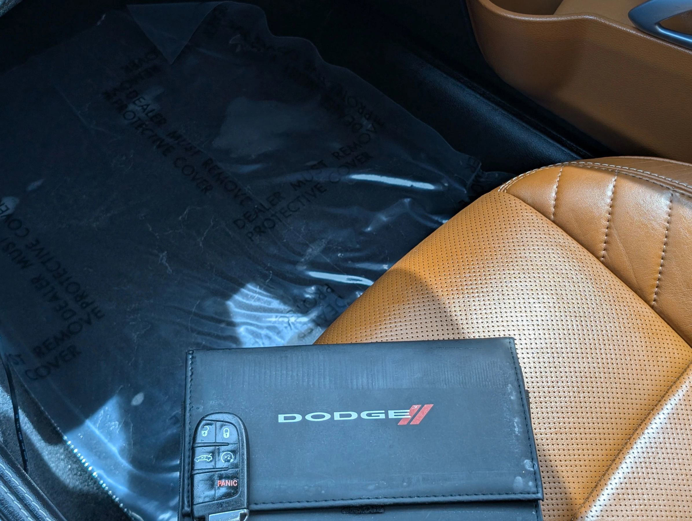 Used 2016 Dodge Challenger SRT w/ Technology Group RWD image 35