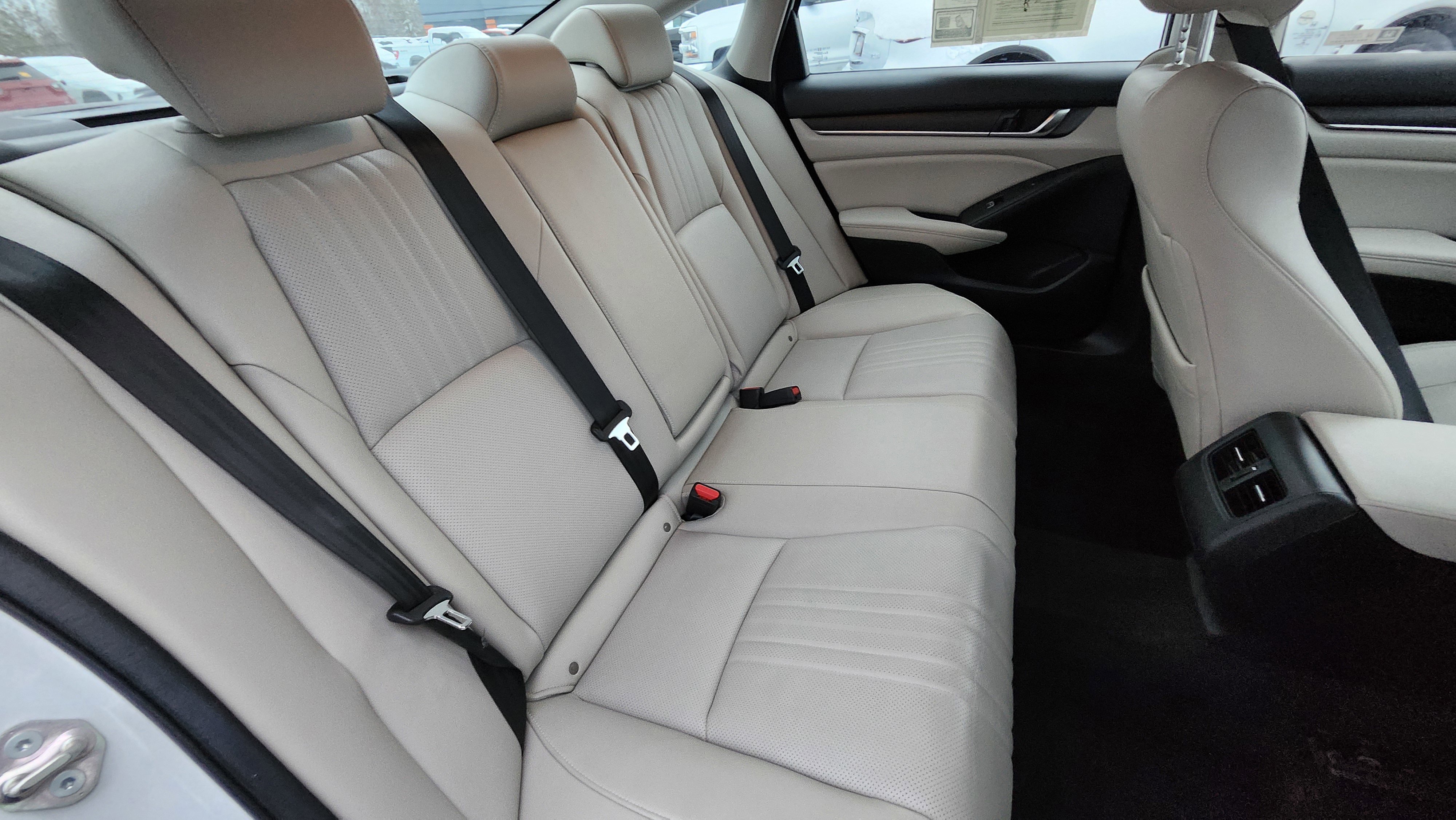 Used 2020 Honda Accord Touring image 24