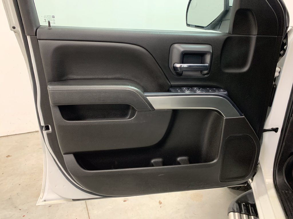 Used 2019 Chevrolet Silverado 1500 LT w/ All Star Edition AWD/4WD image 17