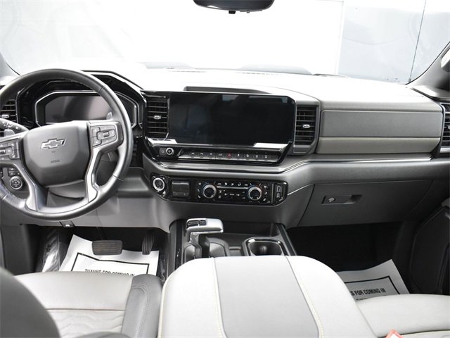 Used 2024 Chevrolet Silverado 1500 ZR2 w/ Technology Package image 8