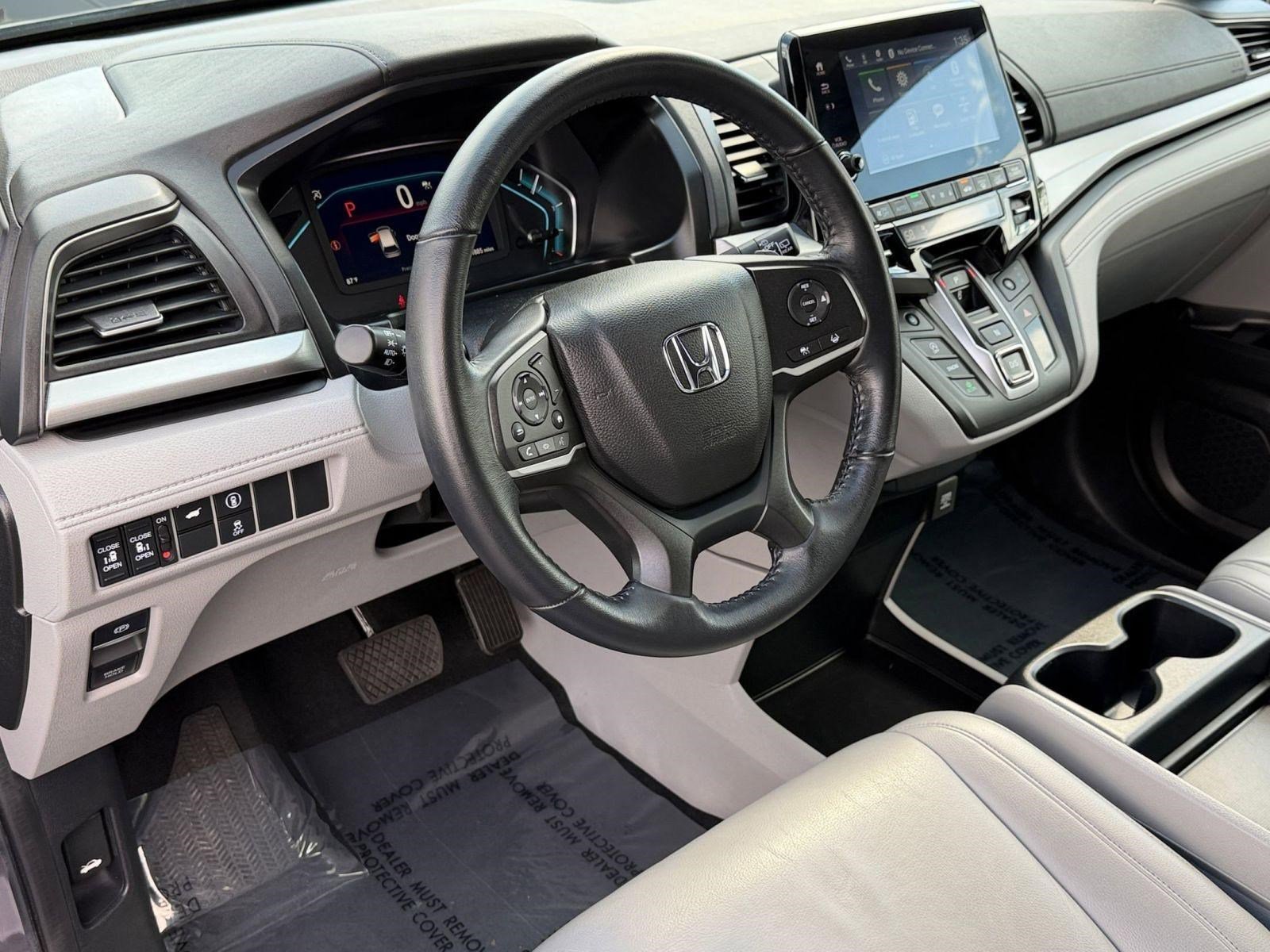 Used 2023 Honda Odyssey EX-L image 4