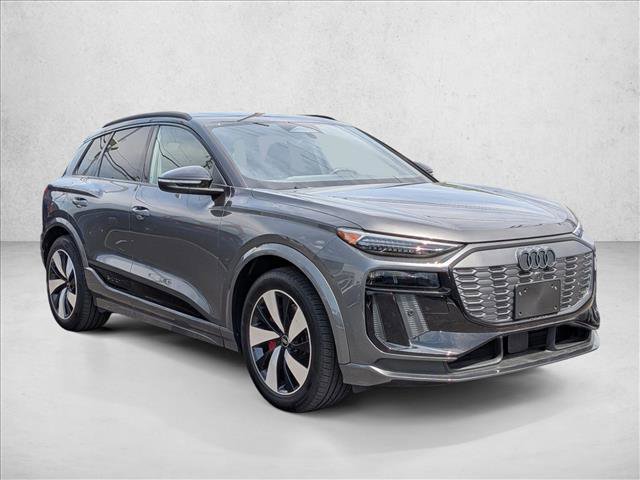 Certified 2025 Audi SQ6 e-tron Prestige w/ Black Optic Package AWD/4WD image 3