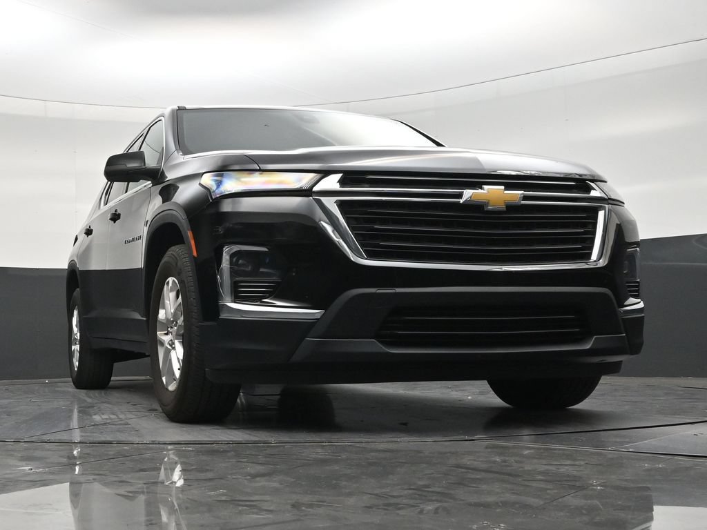 Used 2023 Chevrolet Traverse LS FWD image 26