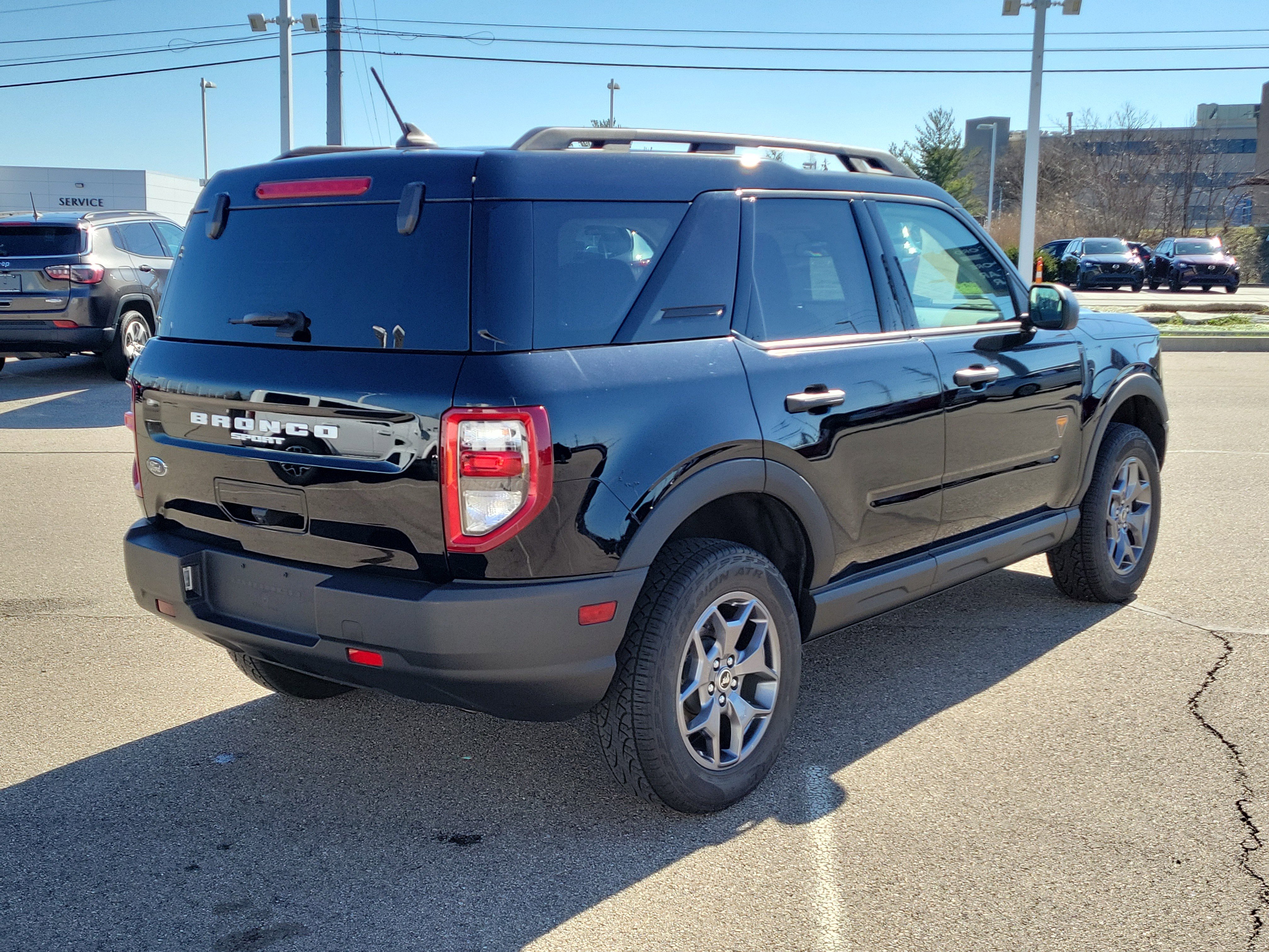 Used 2023 Ford Bronco Sport Badlands image 4
