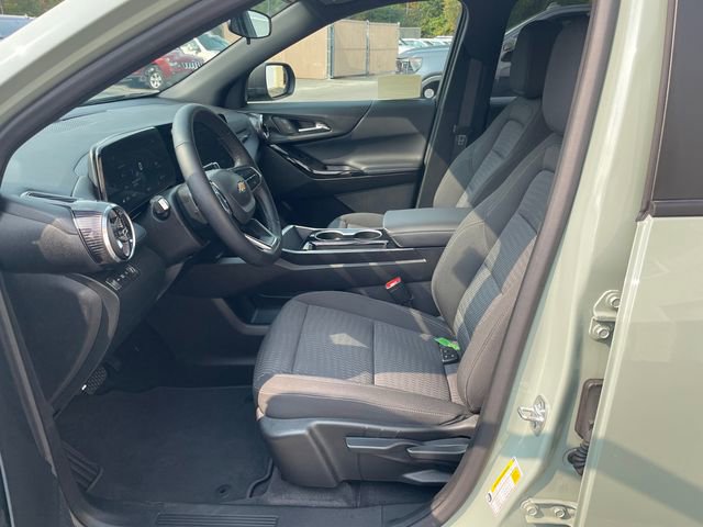 Used 2025 Chevrolet Equinox LT image 38