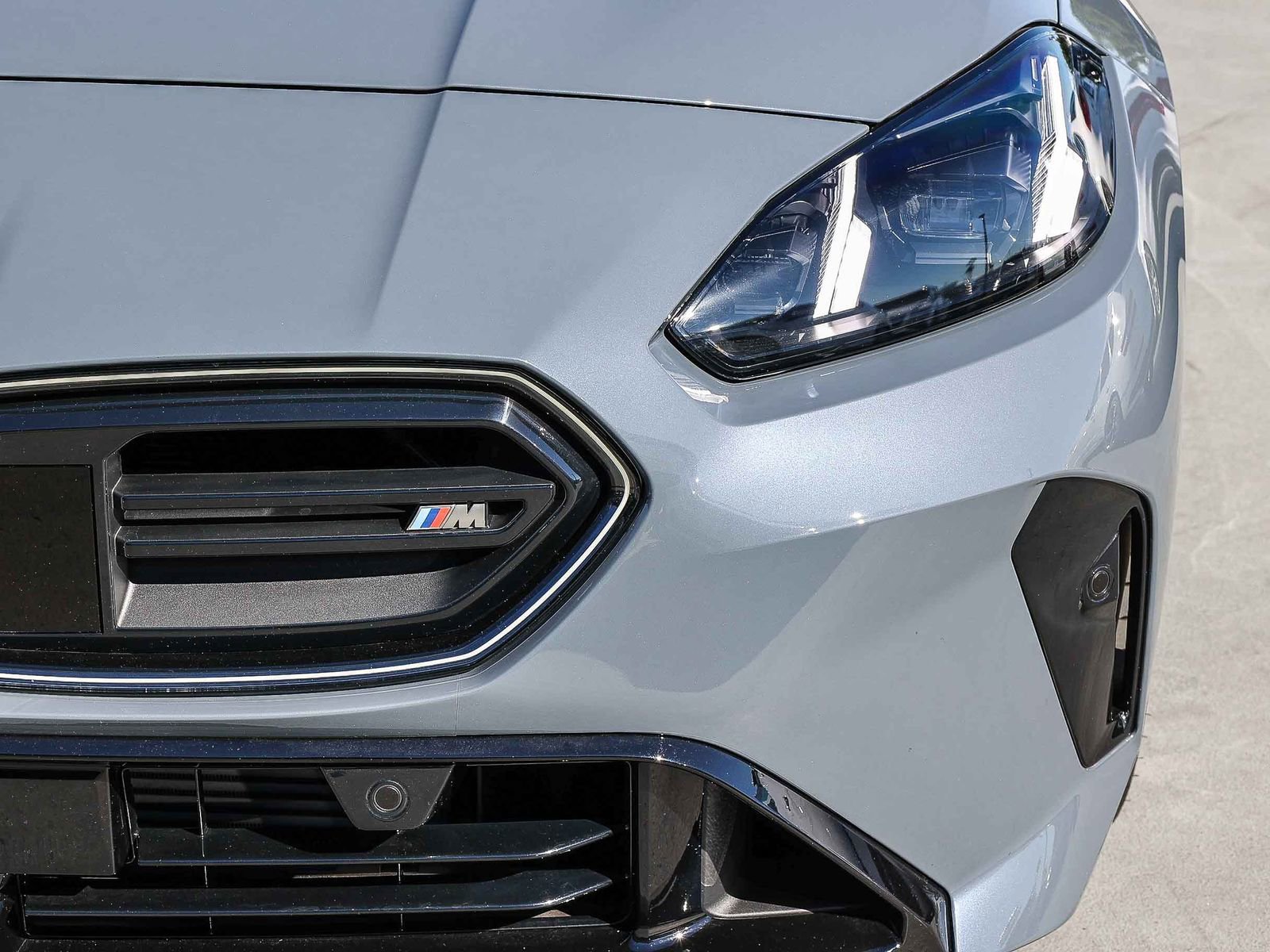 Used 2025 BMW M235i xDrive w/ Premium Package image 10