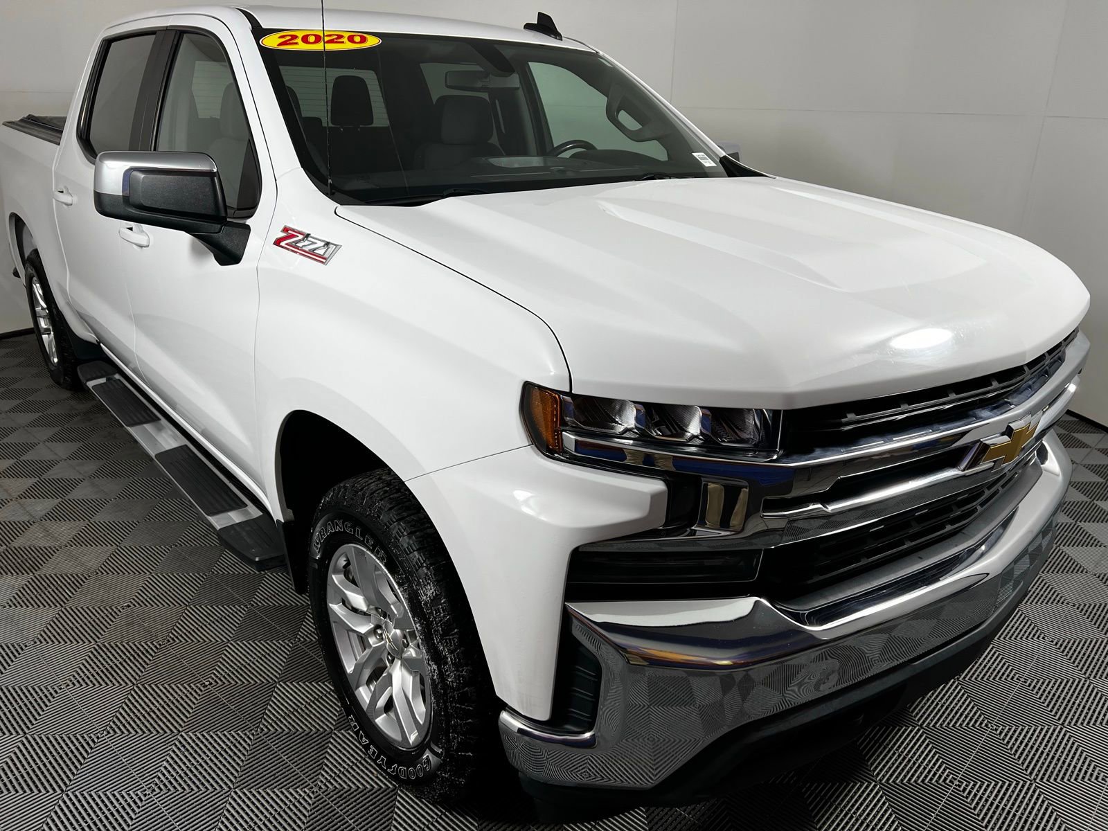 Used 2020 Chevrolet Silverado 1500 LT w/ All-Star Edition image 3