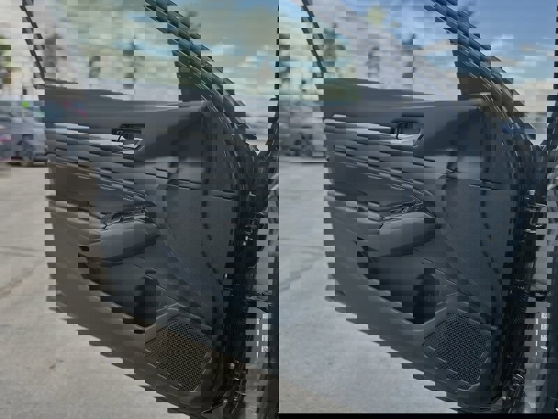 Used 2023 Nissan Altima 2.5 SL image 5