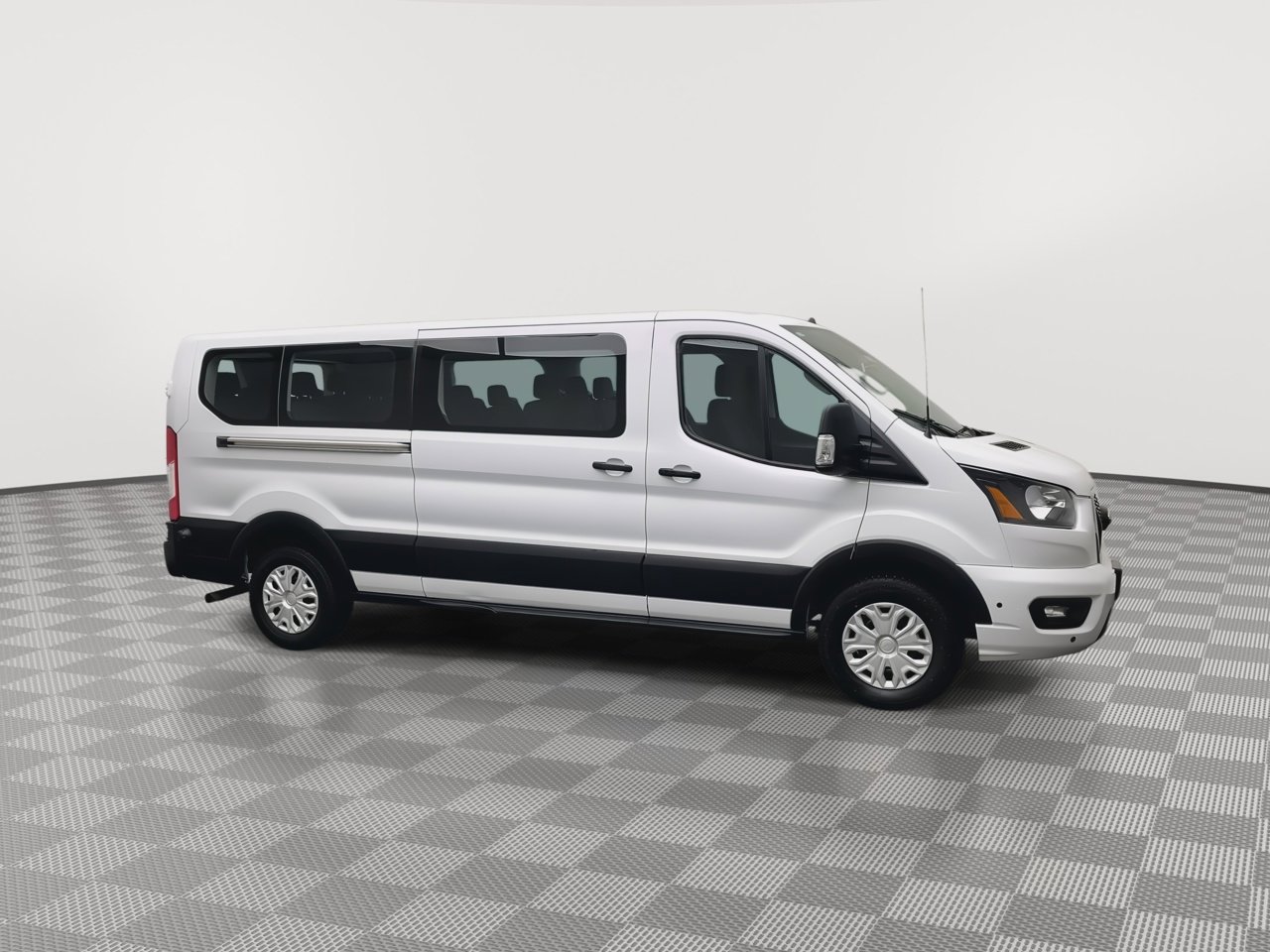Used 2024 Ford Transit 350 XLT RWD image 36