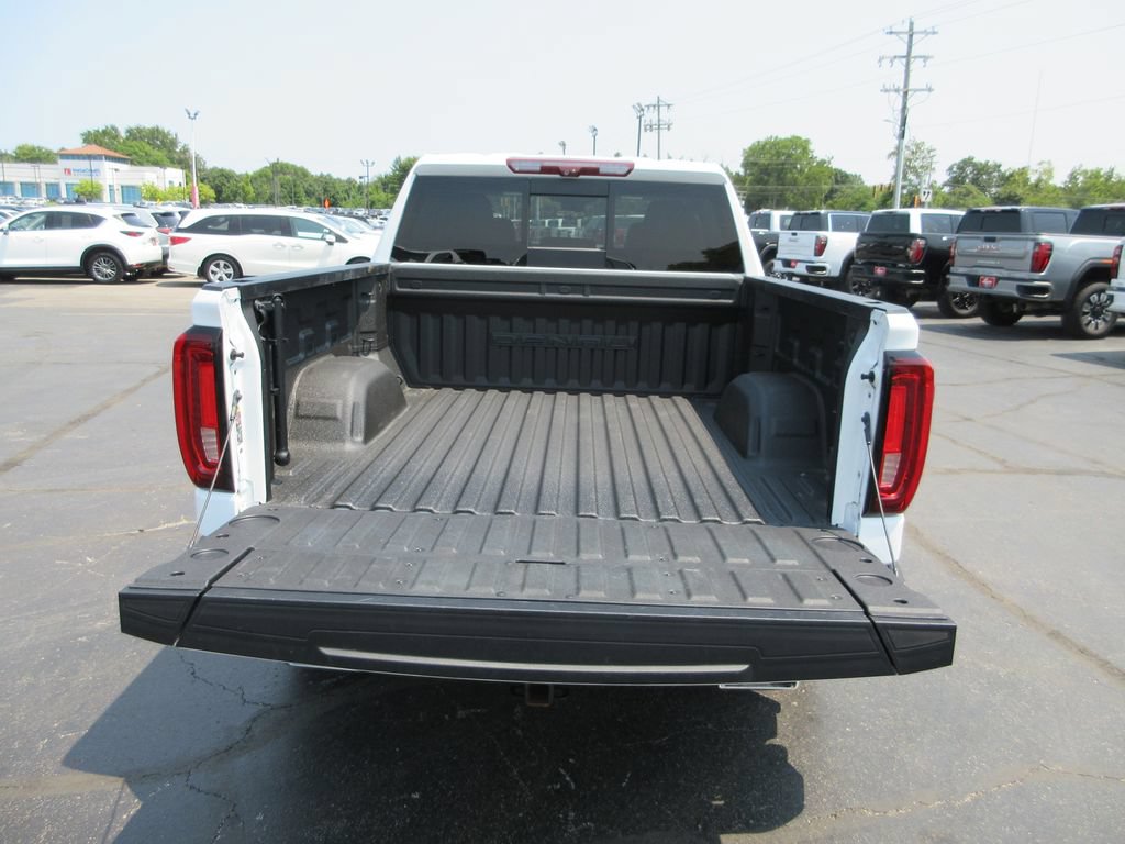 Certified 2022 GMC Sierra 1500 Denali w/ Denali Reserve Package AWD/4WD image 8