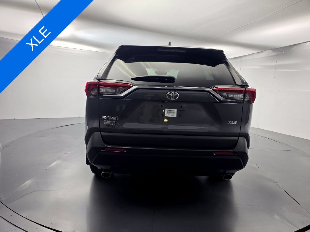 Used 2025 Toyota RAV4 XLE w/ Convenience Package FWD image 5