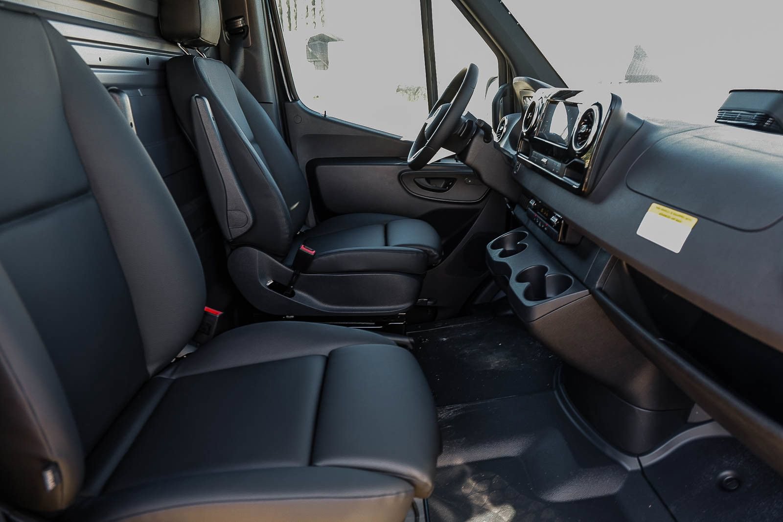 New 2025 Mercedes-Benz Sprinter 2500 image 15