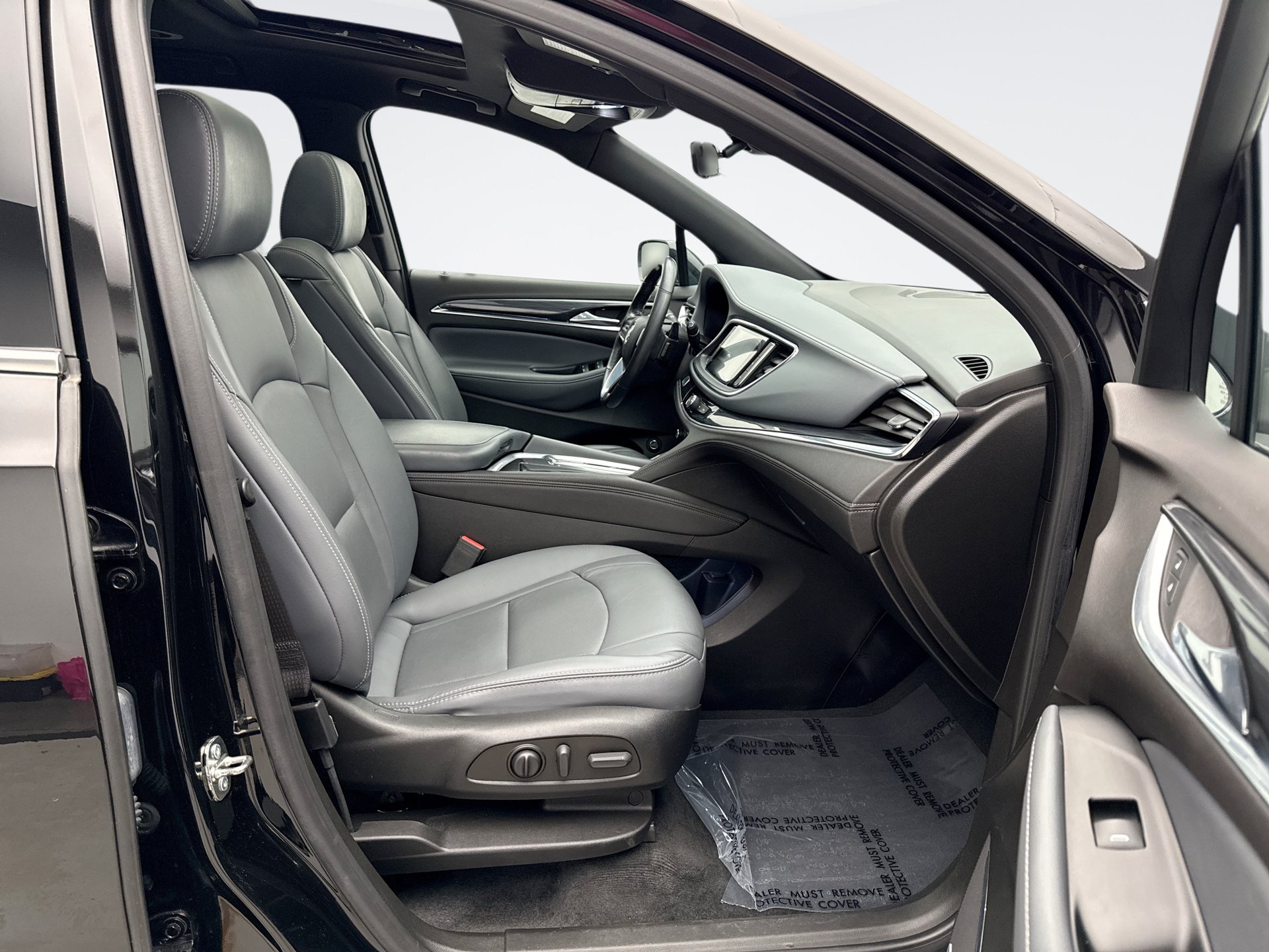 Used 2023 Buick Enclave Essence w/ Experience Buick Package AWD/4WD image 18
