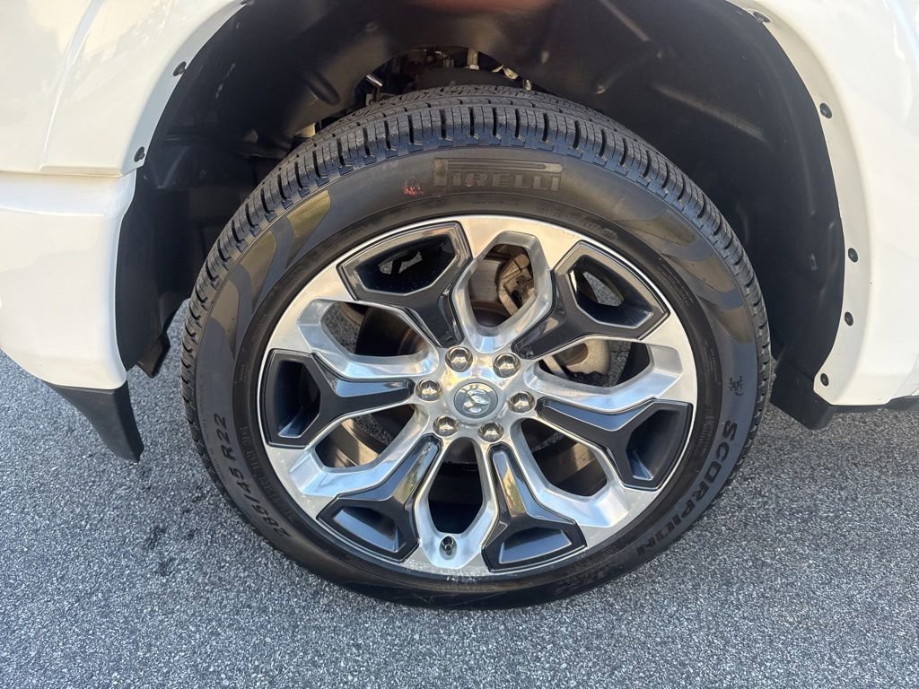 Used 2024 RAM 1500 Limited AWD/4WD image 9