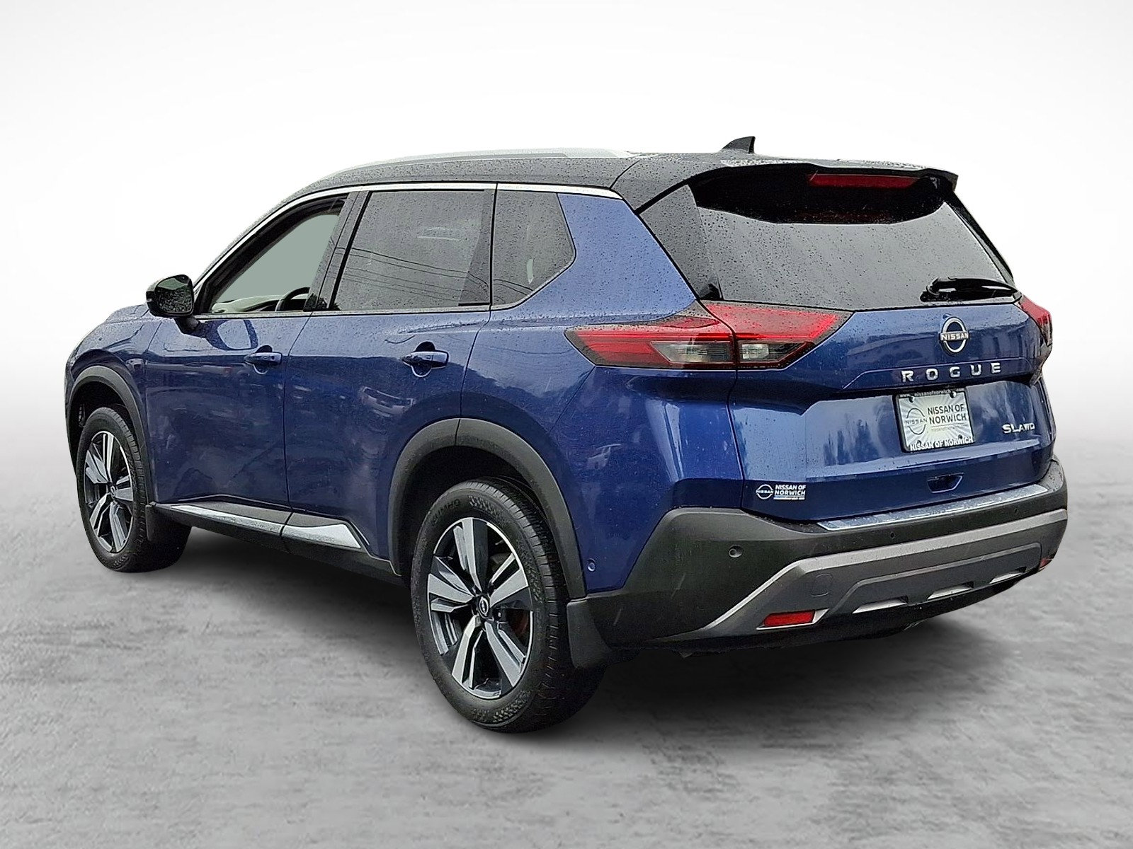 Certified 2023 Nissan Rogue SL w/ SL Premium Package image 4