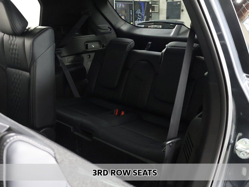 New 2025 Mitsubishi Outlander SEL Black Edition AWD/4WD image 11